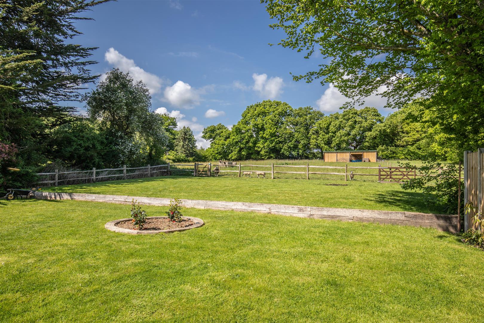 Bungalow Detached Vines Cross Road, Horam, Nr Heathfield Rowland